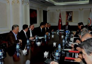 Bakan Eker'den destek istediler